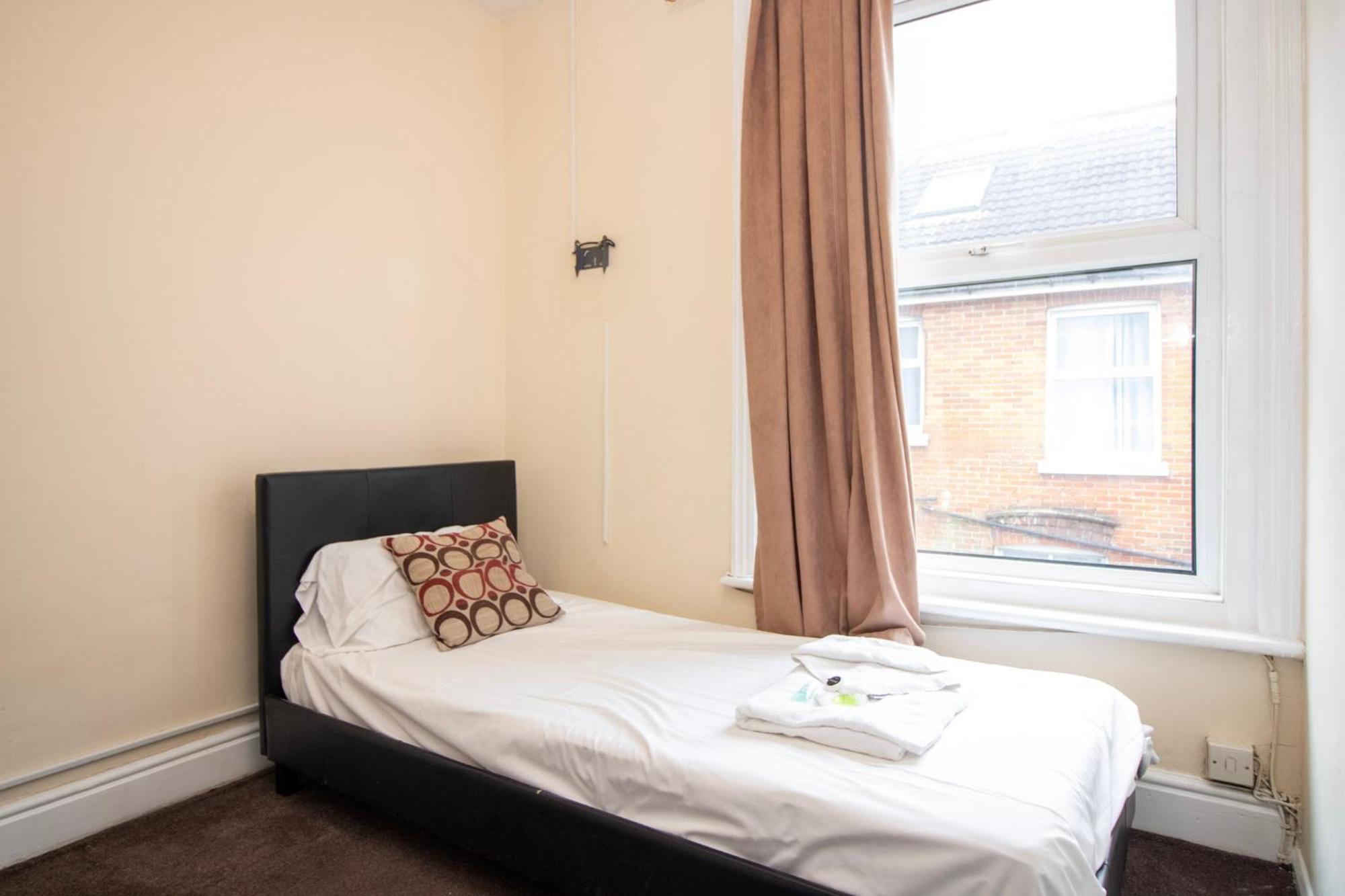Pebbles Guest House Room 4 南安普敦 外观 照片